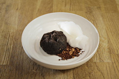 Detalles de los platos y del comedor del restaurante Romera Bistro